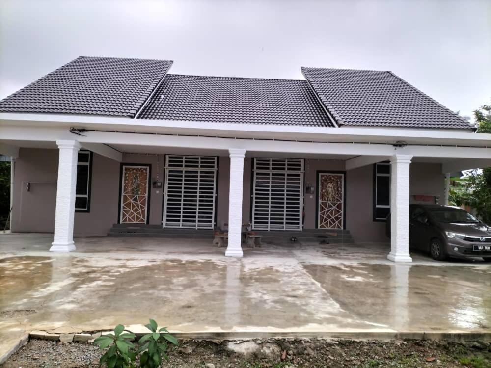 Wipah Guest House In Kampung Lundang, Кота-Бару Экстерьер фото